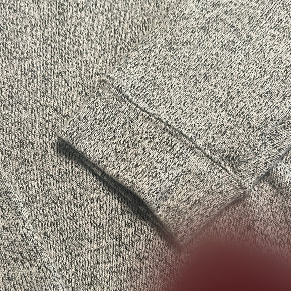 Old Navy sweater - Picture 3 of 4